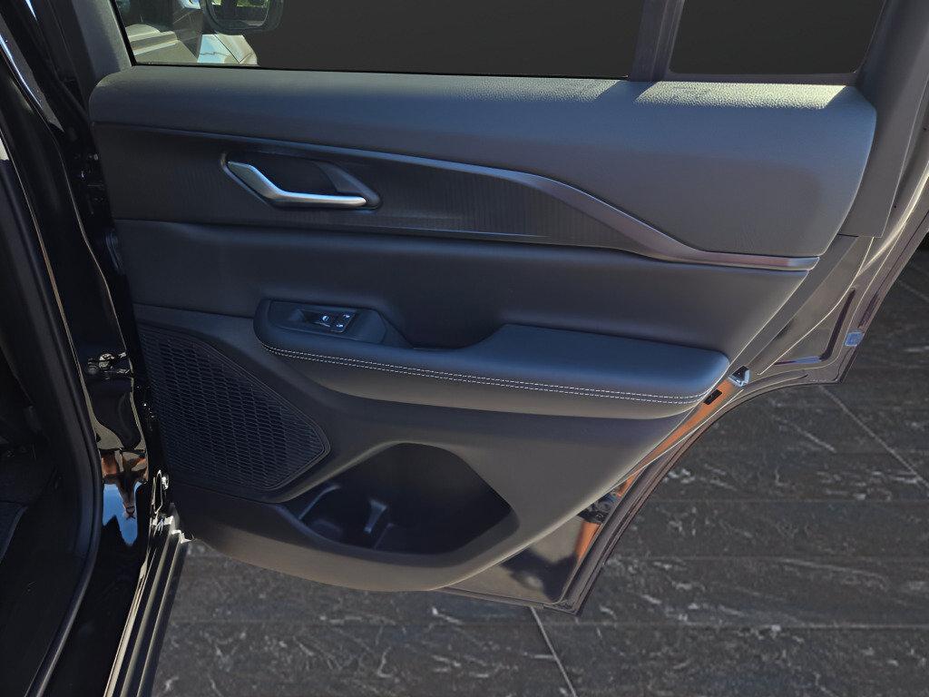 new 2027 Jeep Grand Cherokee car, priced at $40,980