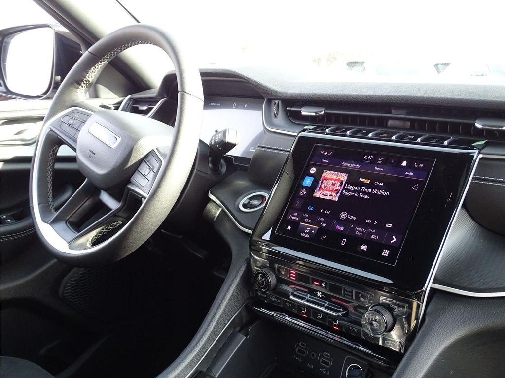 used 2025 Jeep Grand Cherokee L car, priced at $38,361