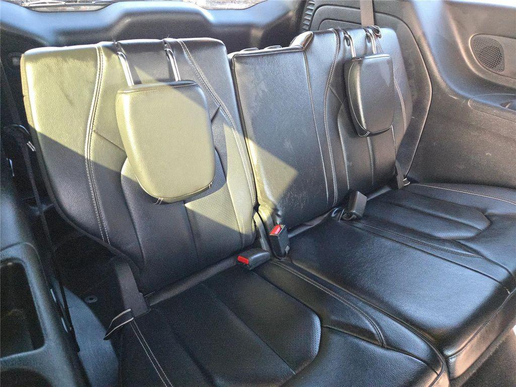 used 2022 Chrysler Pacifica Hybrid car, priced at $25,568