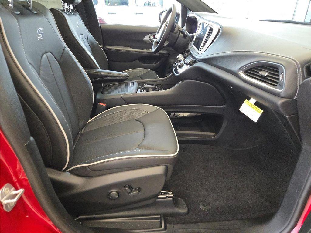 new 2026 Chrysler Pacifica car, priced at $49,730