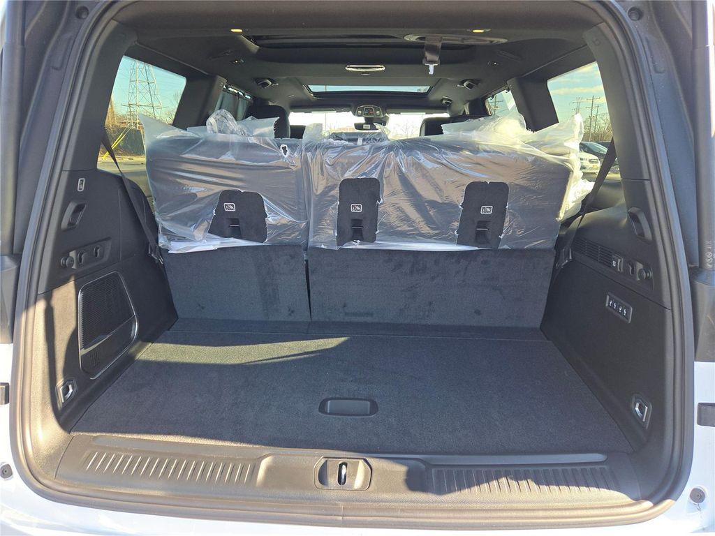 new 2026 Jeep Grand Wagoneer car, priced at $75,858