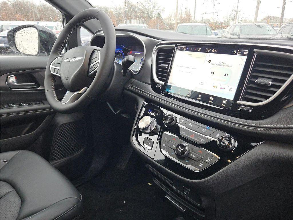 new 2026 Chrysler Pacifica car, priced at $37,440