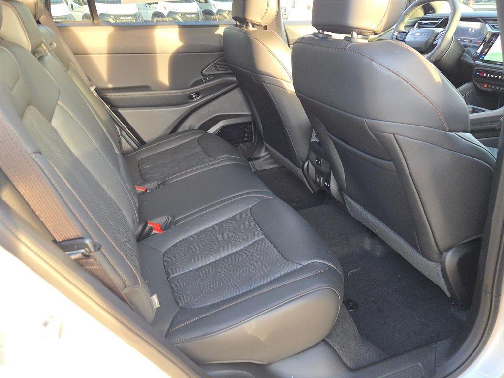 new 2026 Jeep Cherokee car, priced at $42,885