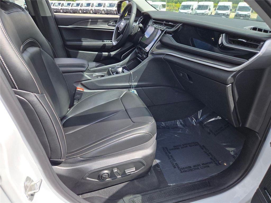 used 2024 Jeep Grand Cherokee 4xe car, priced at $25,900