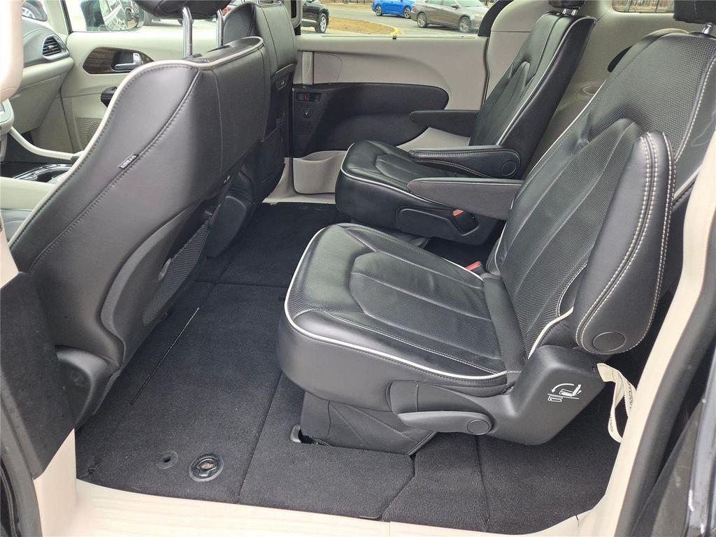 used 2023 Chrysler Pacifica car, priced at $26,320