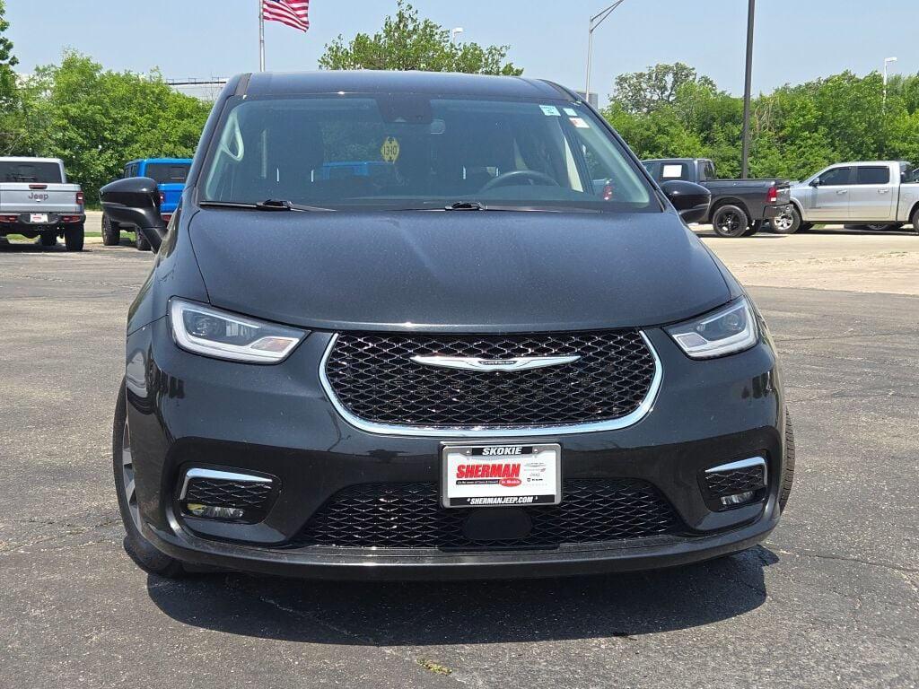 2023 Brilliant Black Crystal Pearlcoat Chrysler Pacifica Hybrid