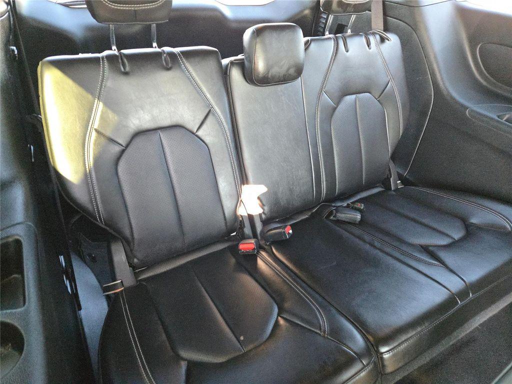 used 2025 Chrysler Pacifica car, priced at $30,759