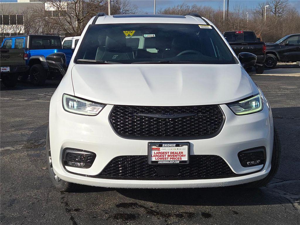 new 2026 Chrysler Pacifica car, priced at $49,235