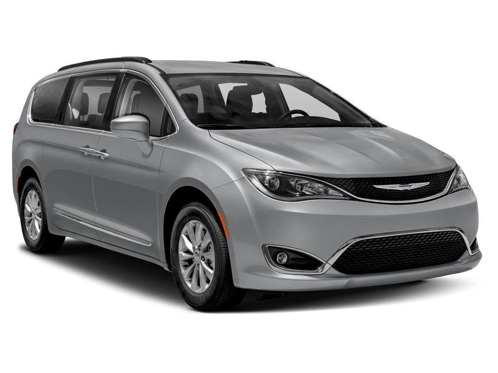 used 2020 Chrysler Pacifica car, priced at $20,900