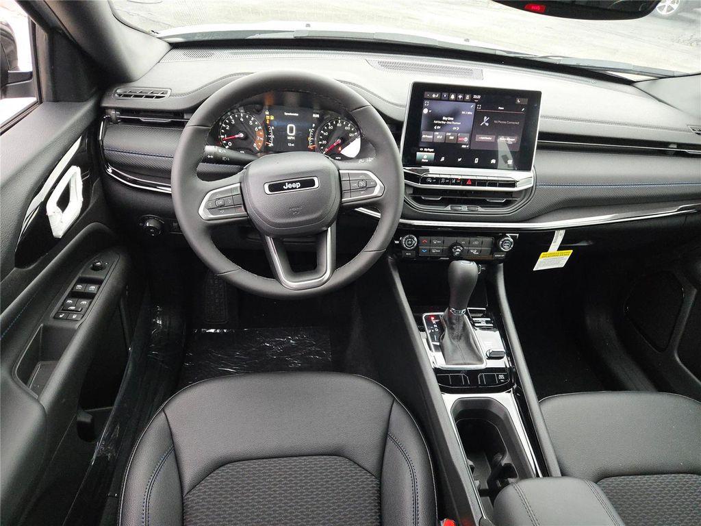 new 2026 Jeep Compass car, priced at $31,335
