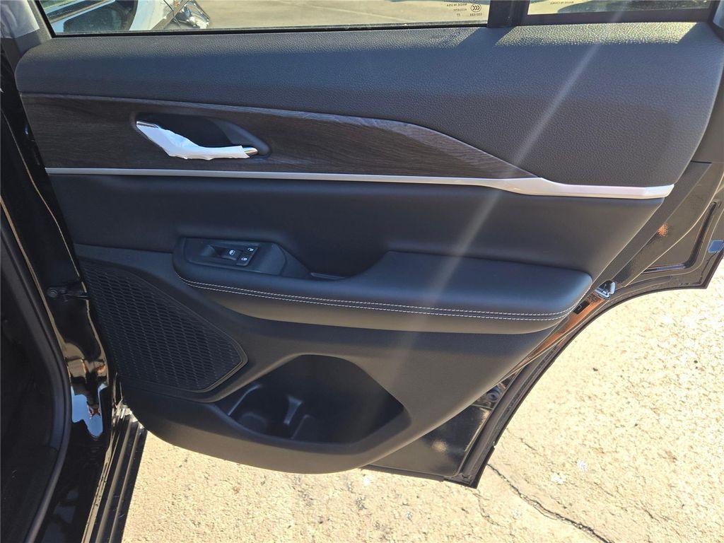 new 2026 Jeep Grand Cherokee car, priced at $46,045