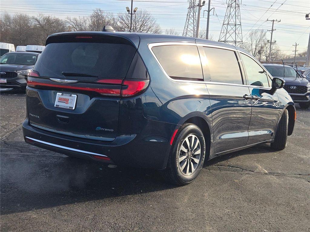 used 2024 Chrysler Pacifica Hybrid car, priced at $29,480