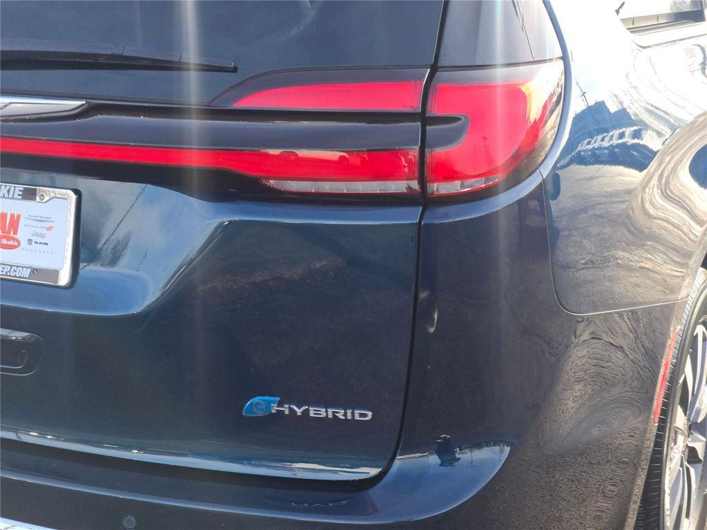 used 2024 Chrysler Pacifica Hybrid car, priced at $29,480