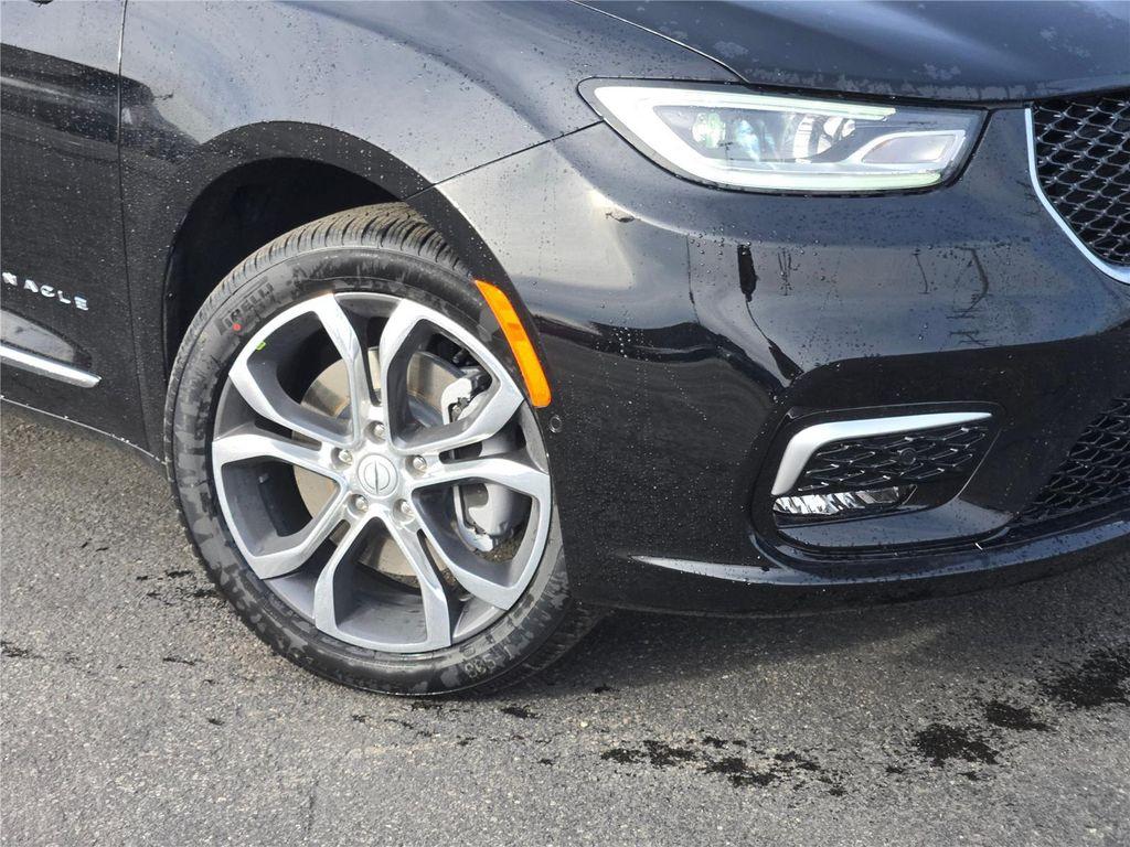 new 2026 Chrysler Pacifica car, priced at $59,530