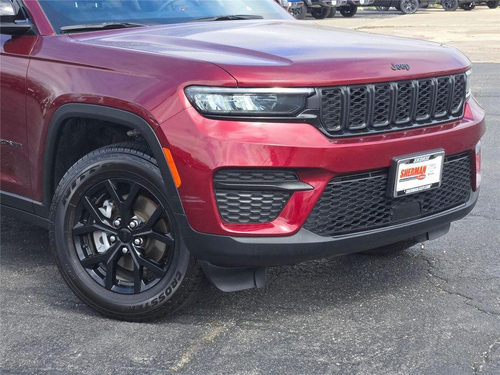 used 2024 Jeep Grand Cherokee car, priced at $27,838