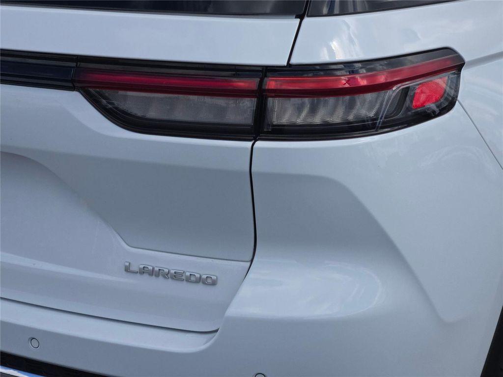 used 2024 Jeep Grand Cherokee car, priced at $37,390