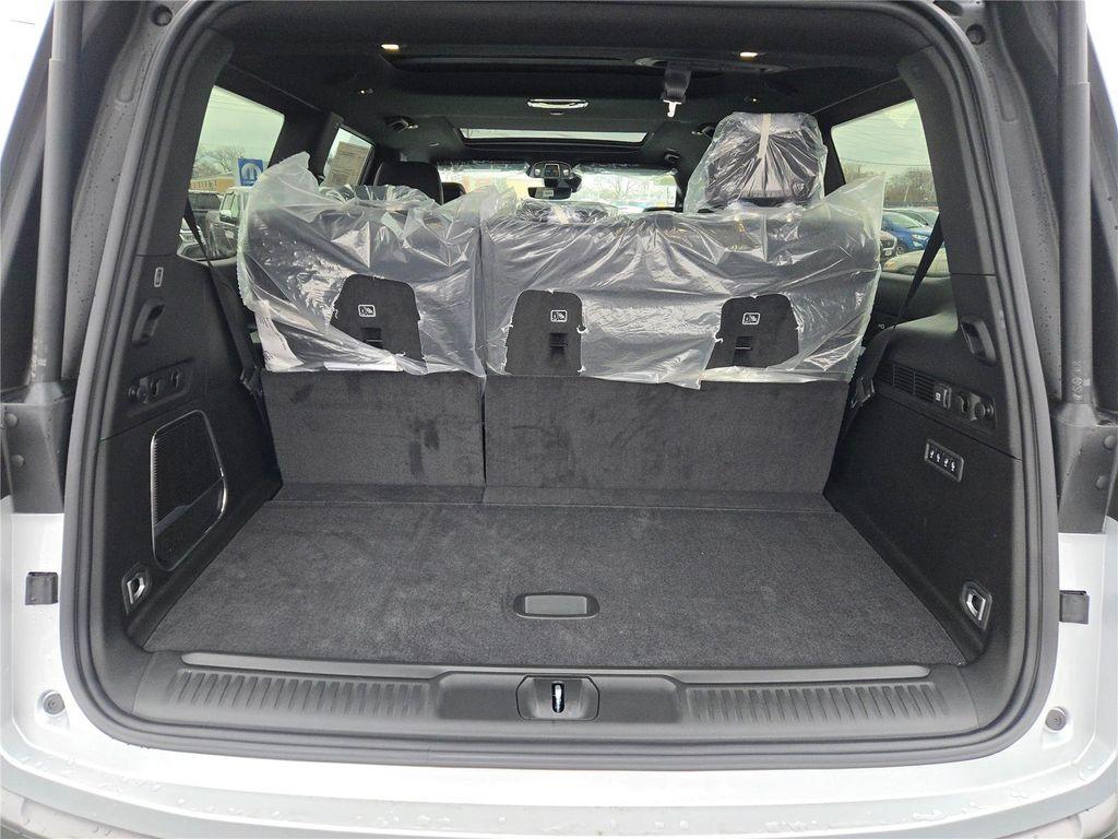 new 2026 Jeep Grand Wagoneer car, priced at $72,648