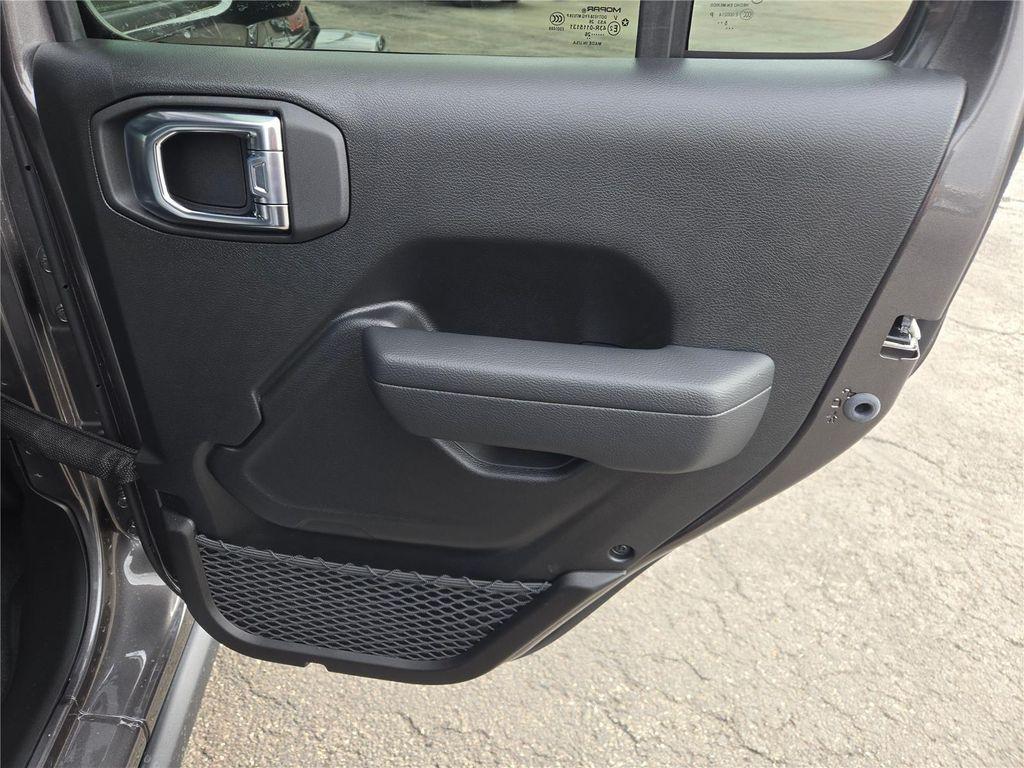 new 2026 Jeep Gladiator car, priced at $57,675