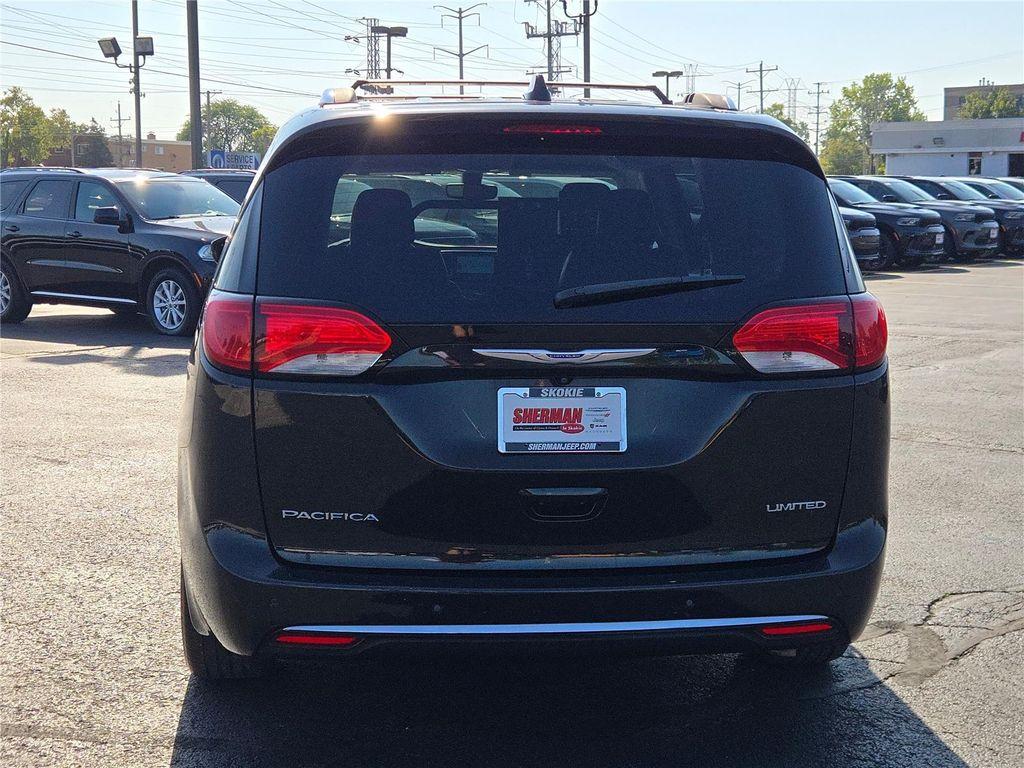 used 2018 Chrysler Pacifica car, priced at $23,780