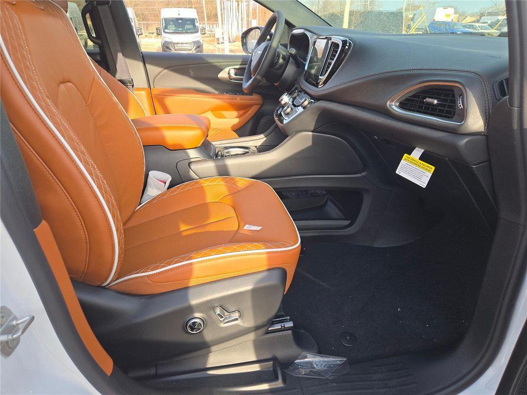 new 2026 Chrysler Pacifica car, priced at $59,530