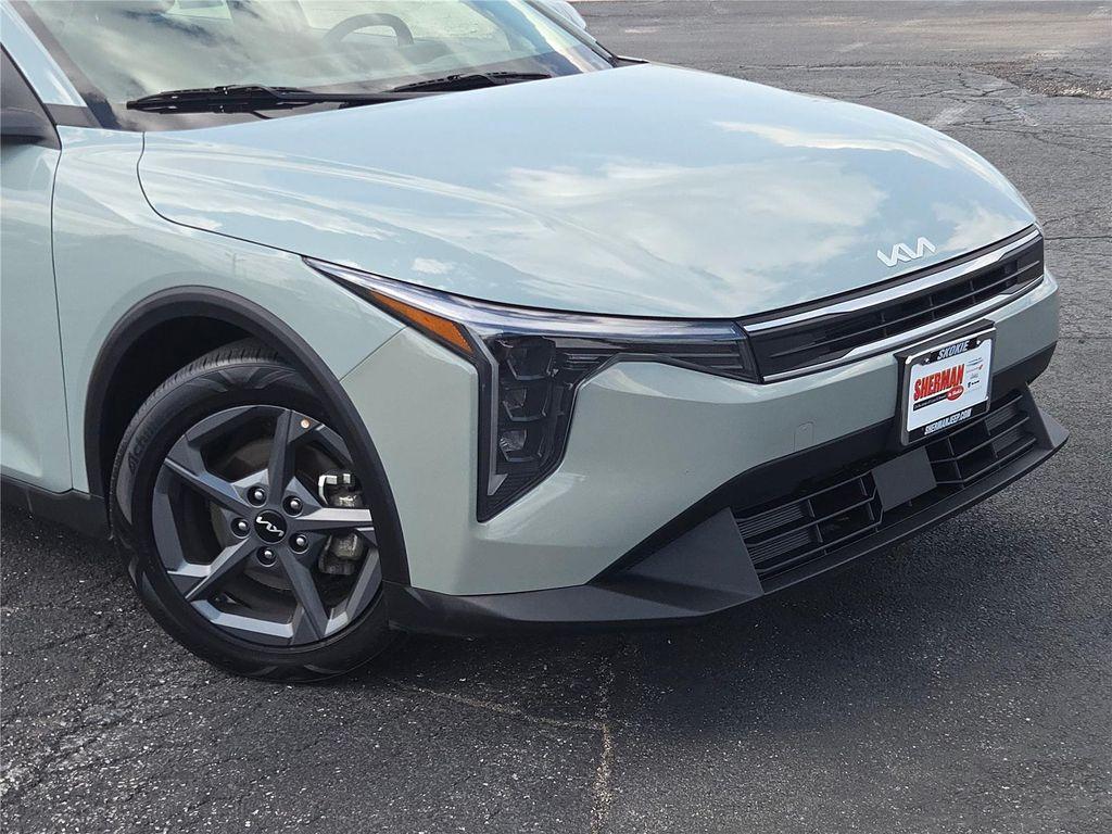 used 2025 Kia K4 car, priced at $25,000