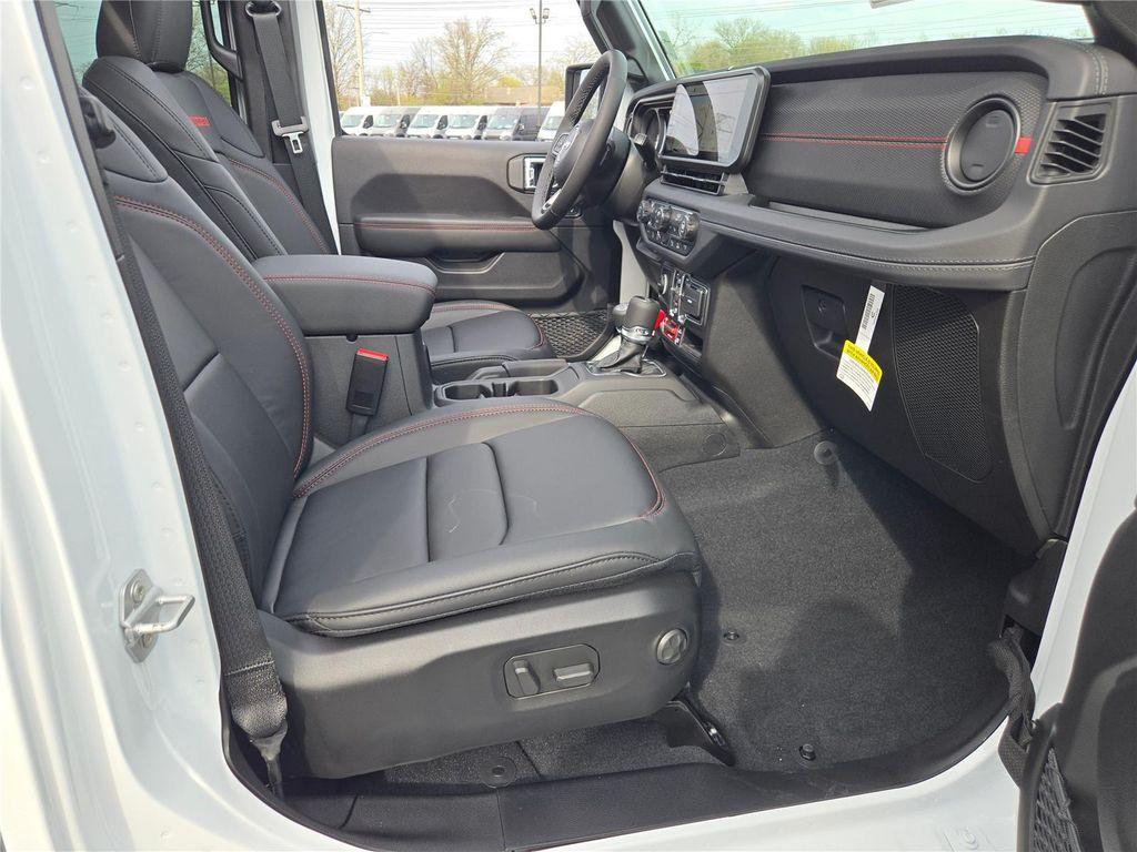 new 2026 Jeep Wrangler car, priced at $63,385