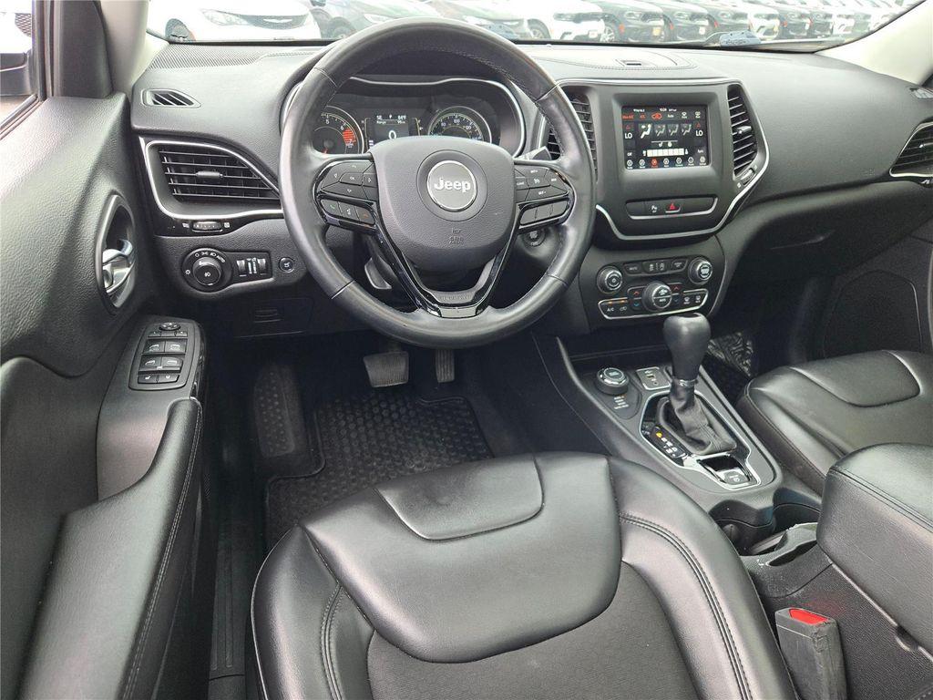 used 2020 Jeep Cherokee car, priced at $20,900