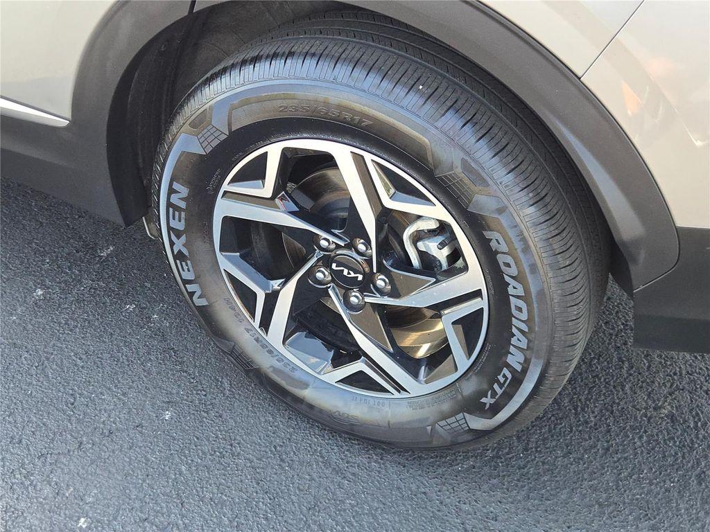 used 2024 Kia Sportage car, priced at $18,999