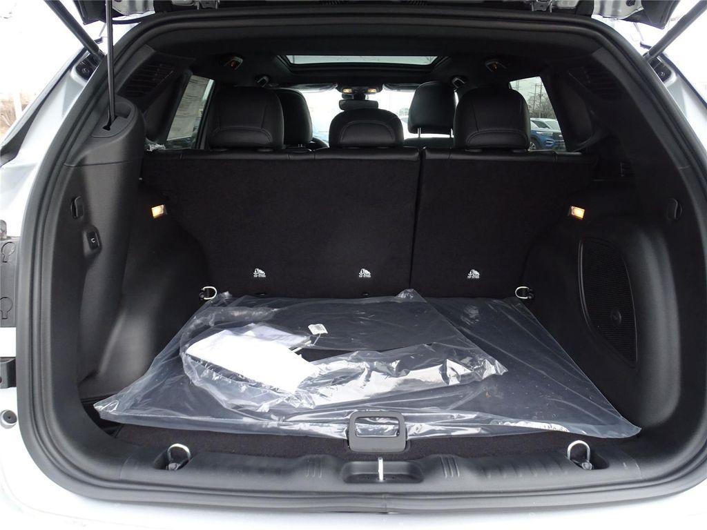 new 2025 Jeep Compass car, priced at $31,805