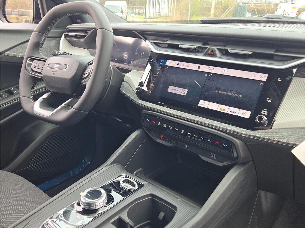 new 2026 Jeep Cherokee car, priced at $37,090