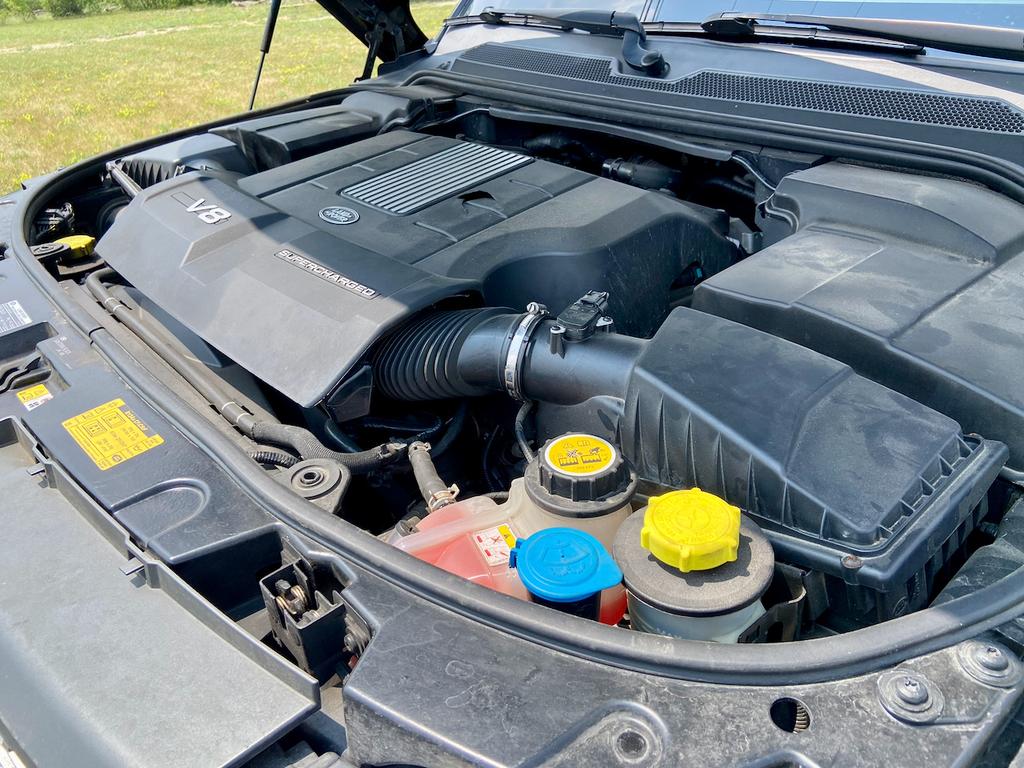 Land Rover Range Rover Sport view 37