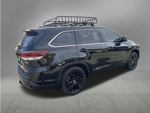 used 2019 Toyota Highlander car, priced at $19,510