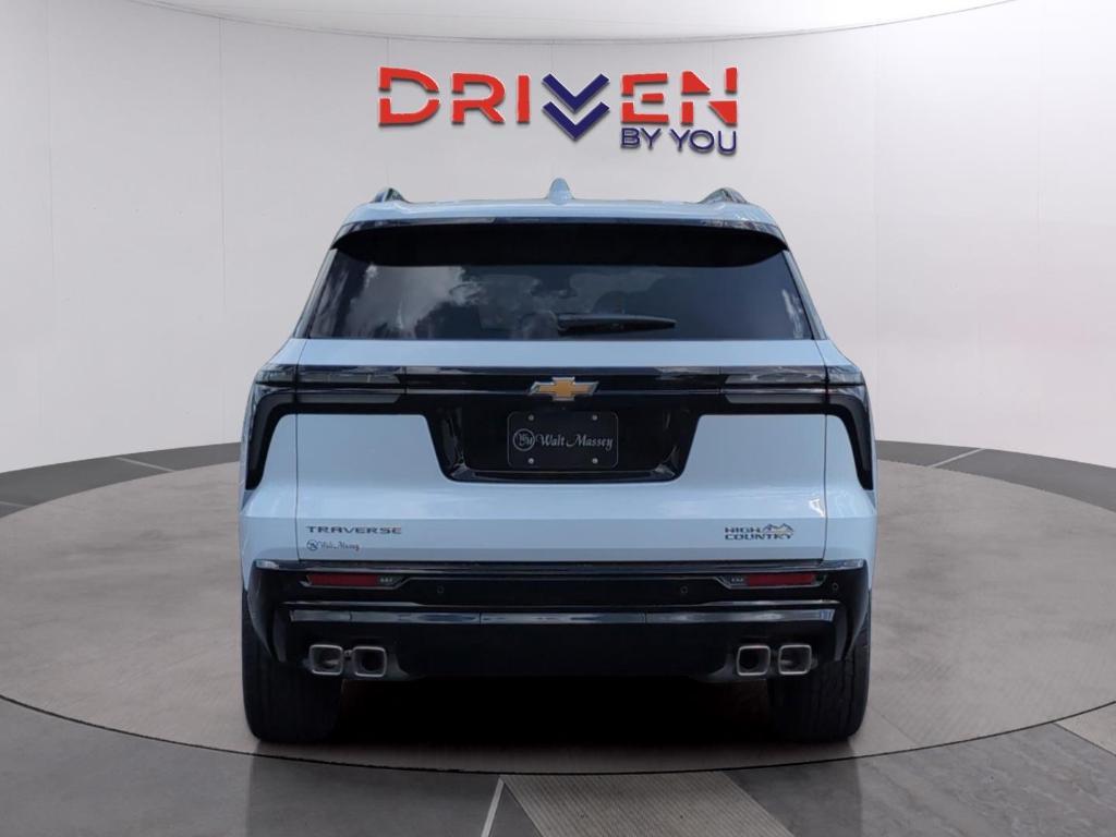 new 2026 Chevrolet Traverse car, priced at $56,095