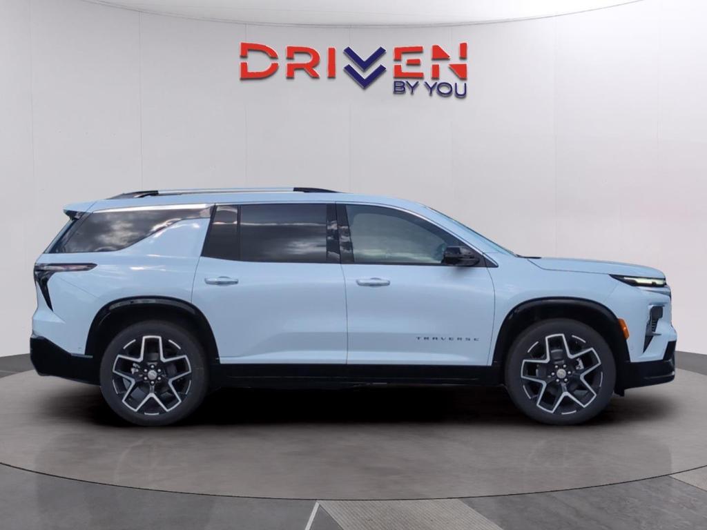 new 2026 Chevrolet Traverse car, priced at $56,095