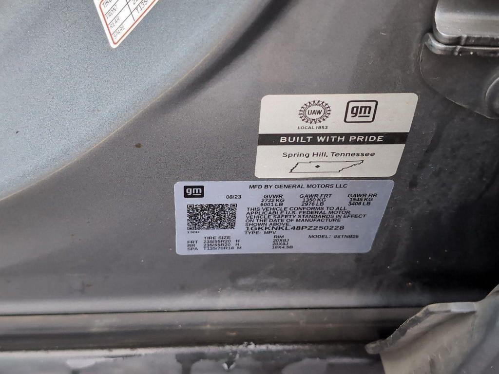 used 2023 GMC Acadia car, priced at $25,224