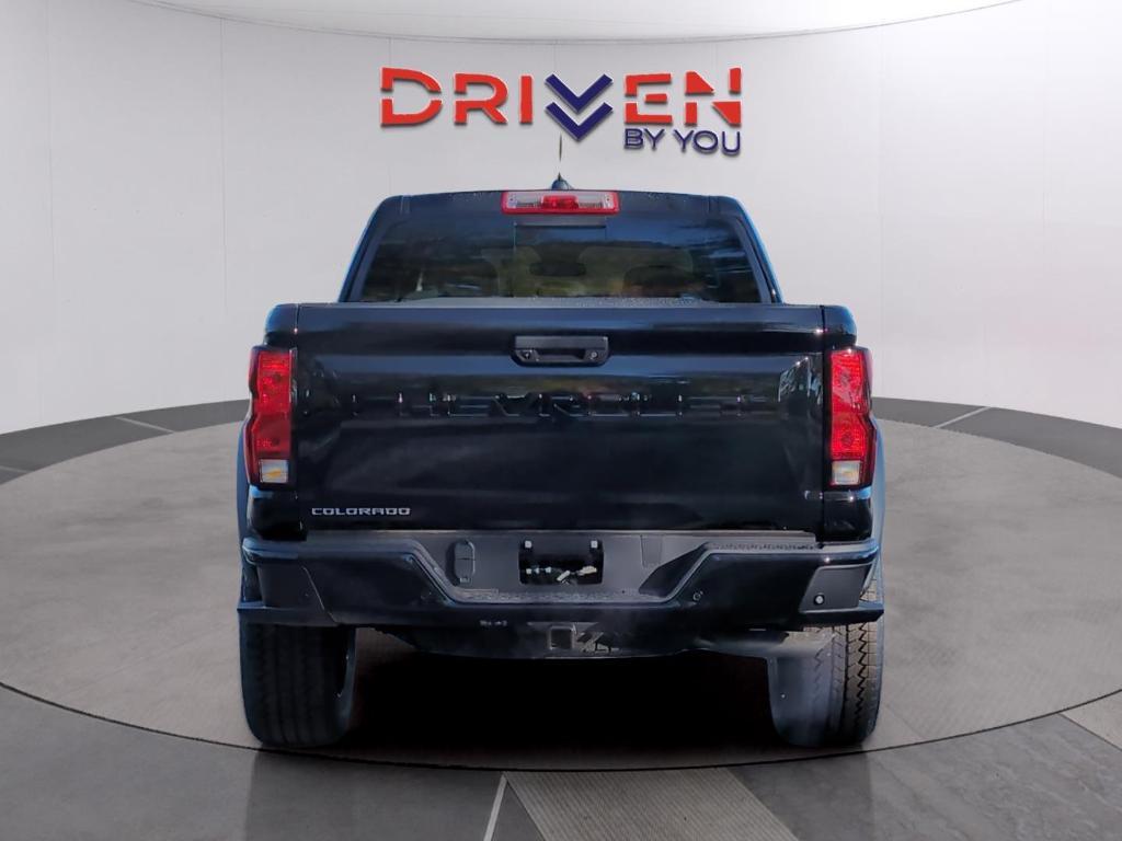 new 2026 Chevrolet Colorado car, priced at $43,156