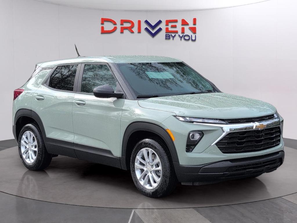 new 2026 Chevrolet TrailBlazer car, priced at $25,107