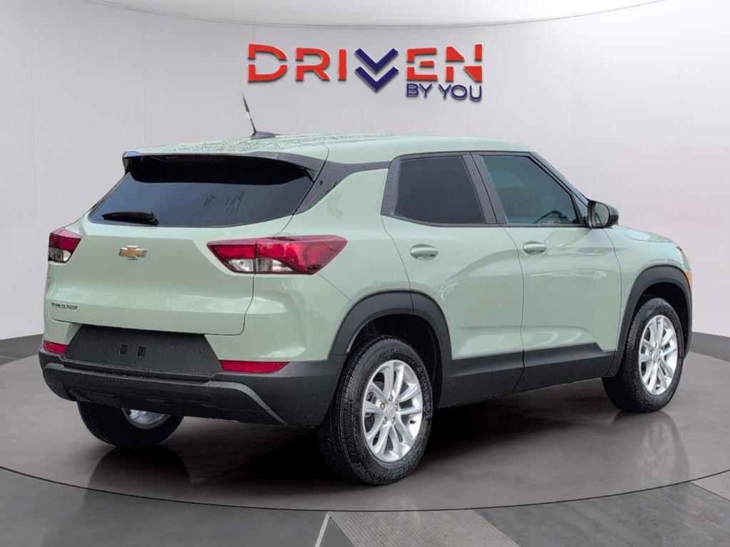 new 2026 Chevrolet TrailBlazer car, priced at $25,107