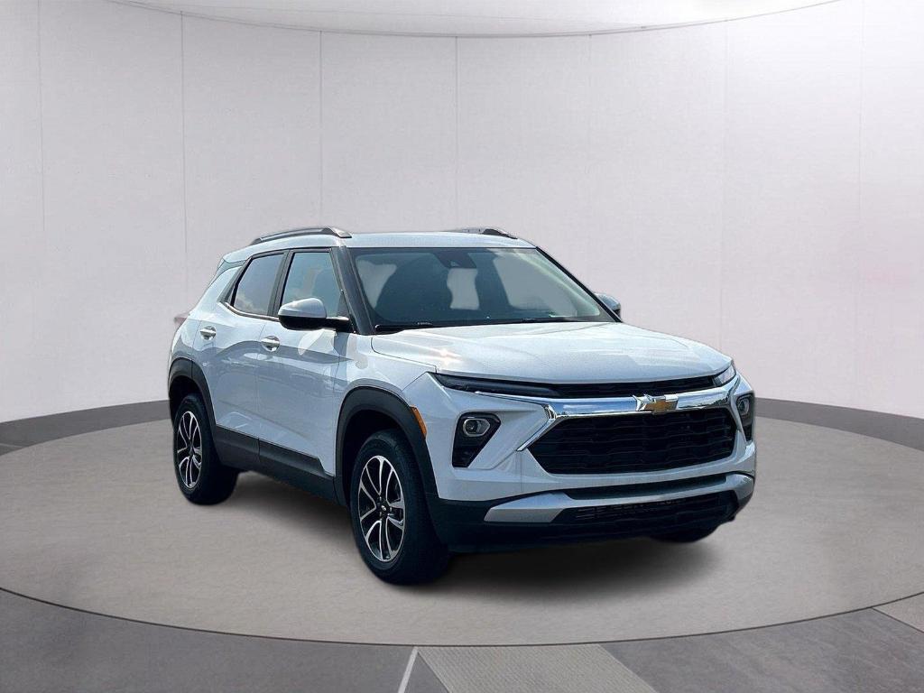 new 2026 Chevrolet TrailBlazer car, priced at $27,049