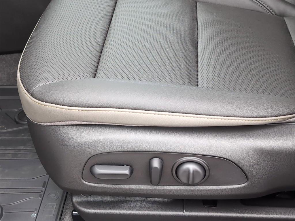 new 2026 Chevrolet Trax car, priced at $25,750