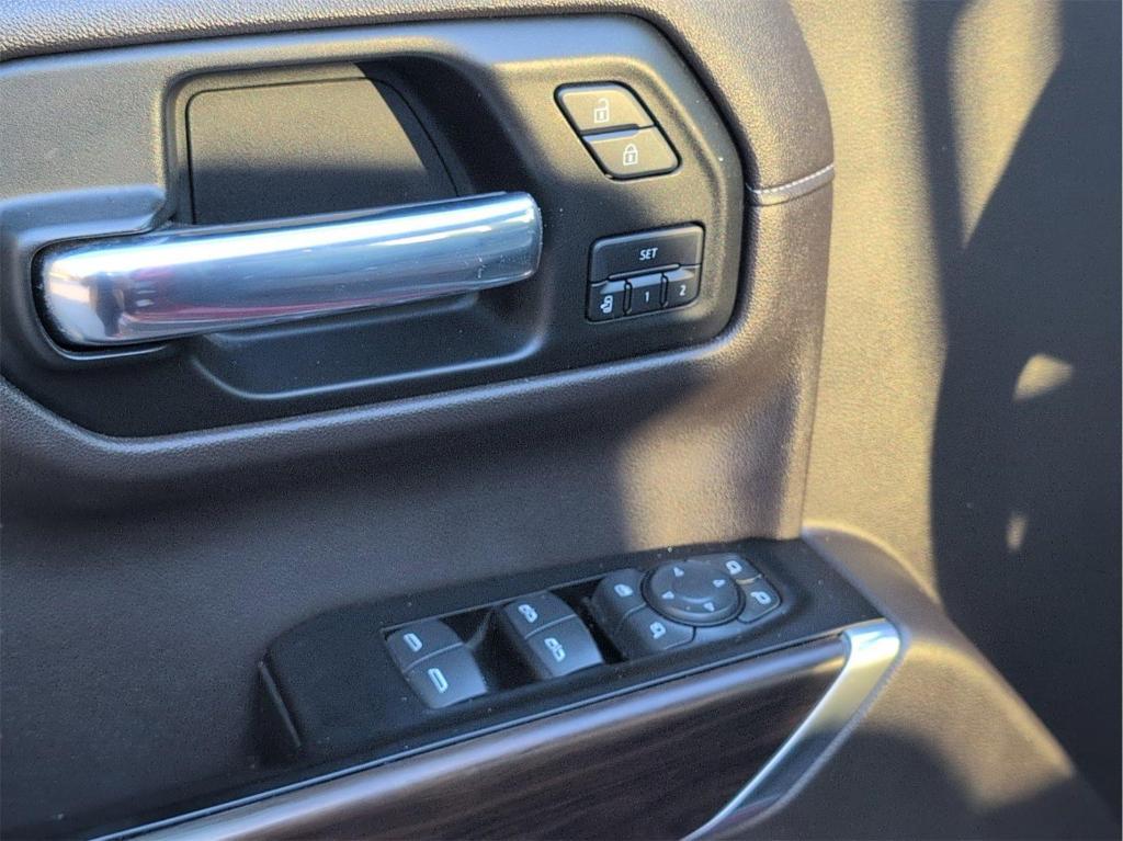 used 2019 GMC Sierra 1500 car, priced at $33,899