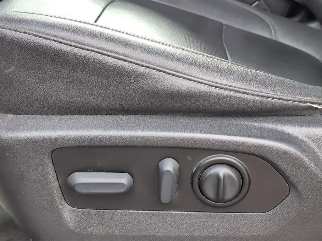 used 2021 GMC Sierra 1500 car, priced at $30,399