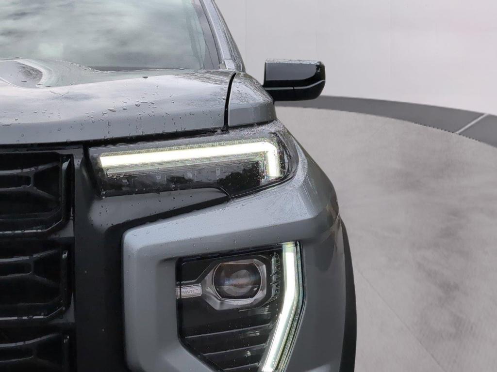 new 2026 GMC Canyon car, priced at $44,220