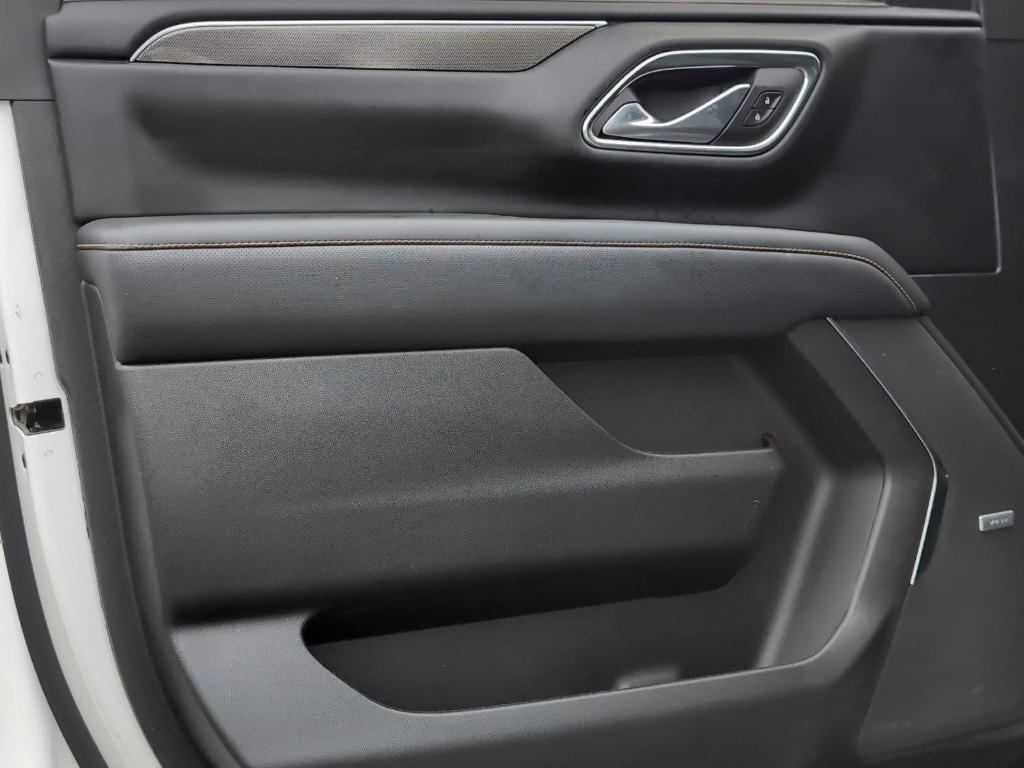 used 2023 GMC Yukon car, priced at $56,924