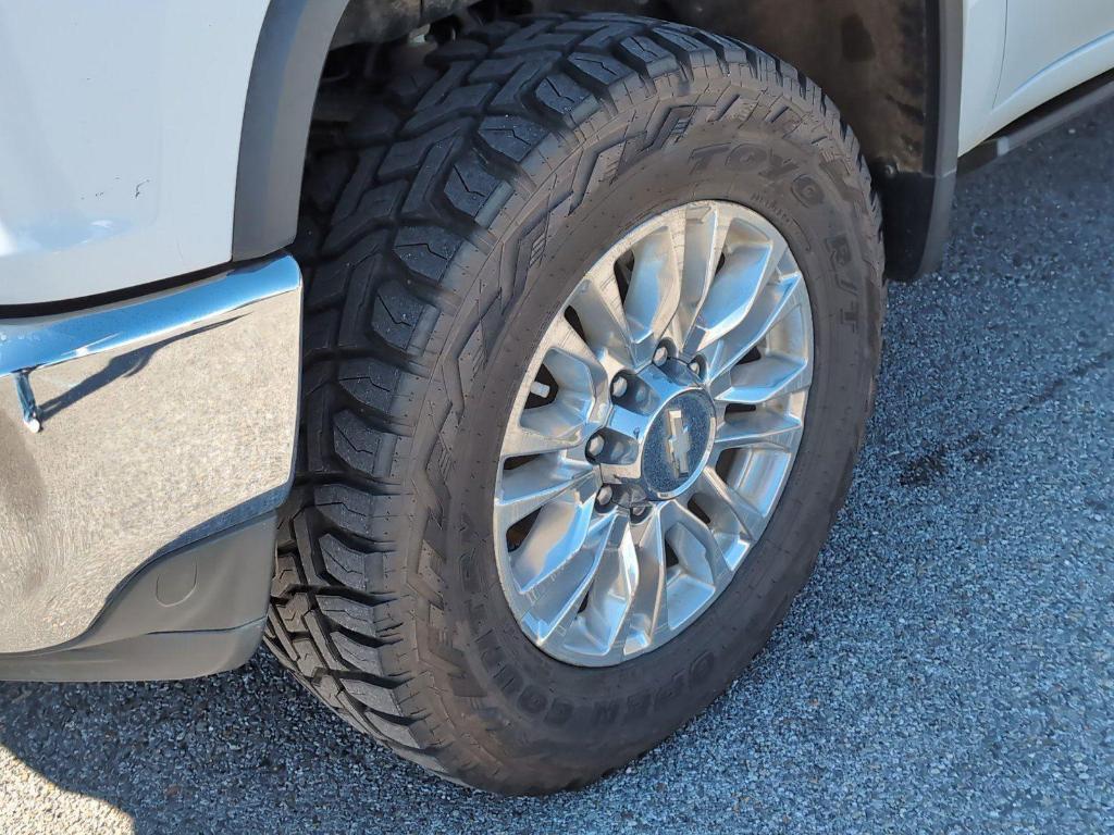 used 2020 Chevrolet Silverado 2500 car, priced at $37,999