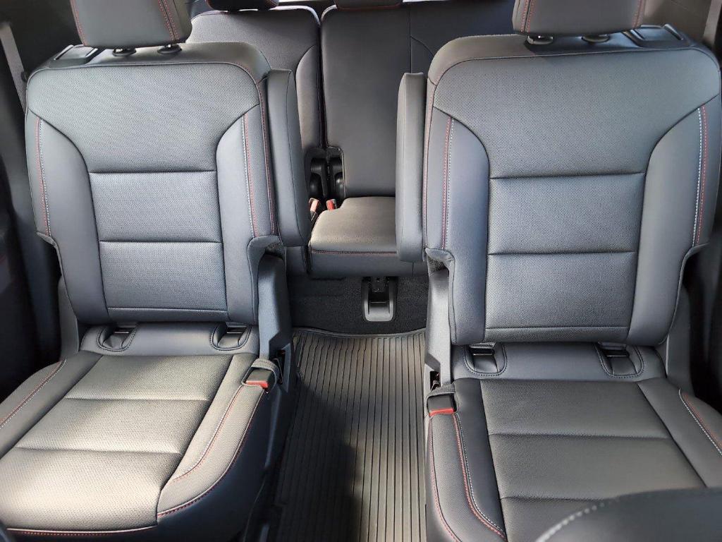 new 2026 Chevrolet Traverse car, priced at $55,397