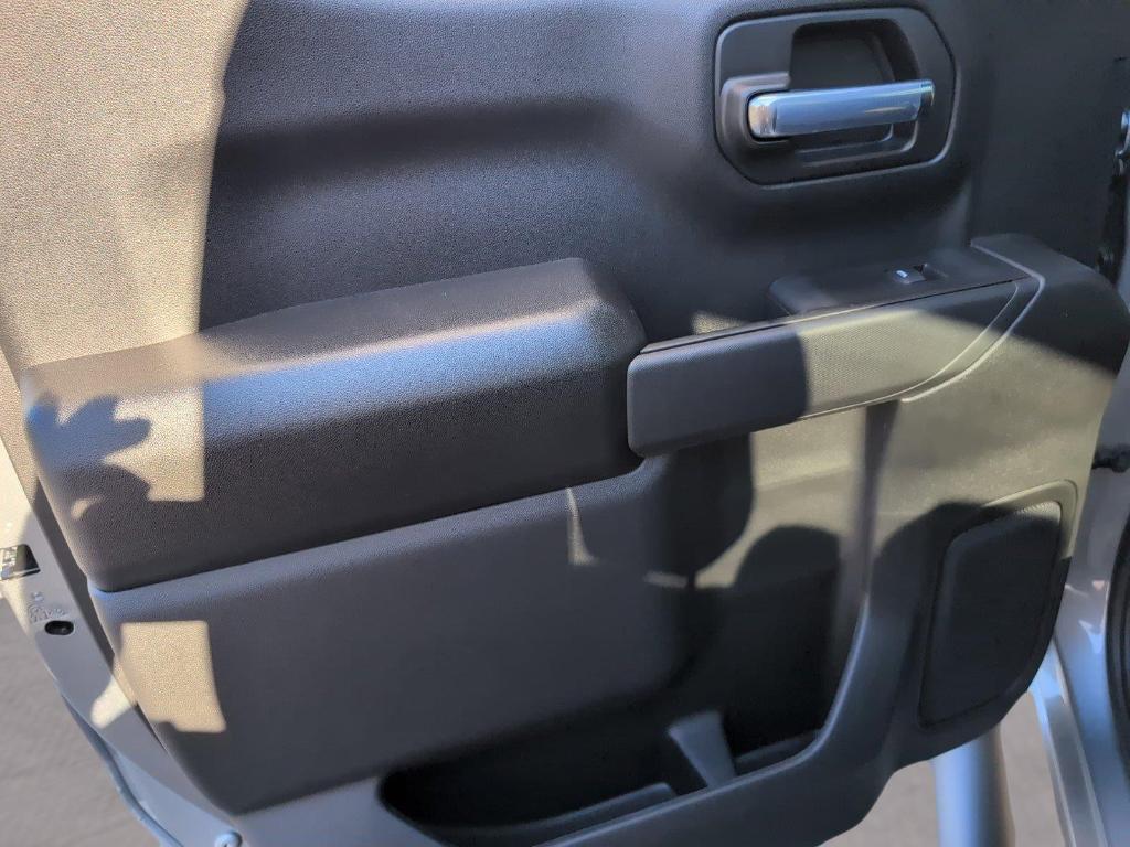 new 2026 Chevrolet Silverado 1500 car, priced at $45,300