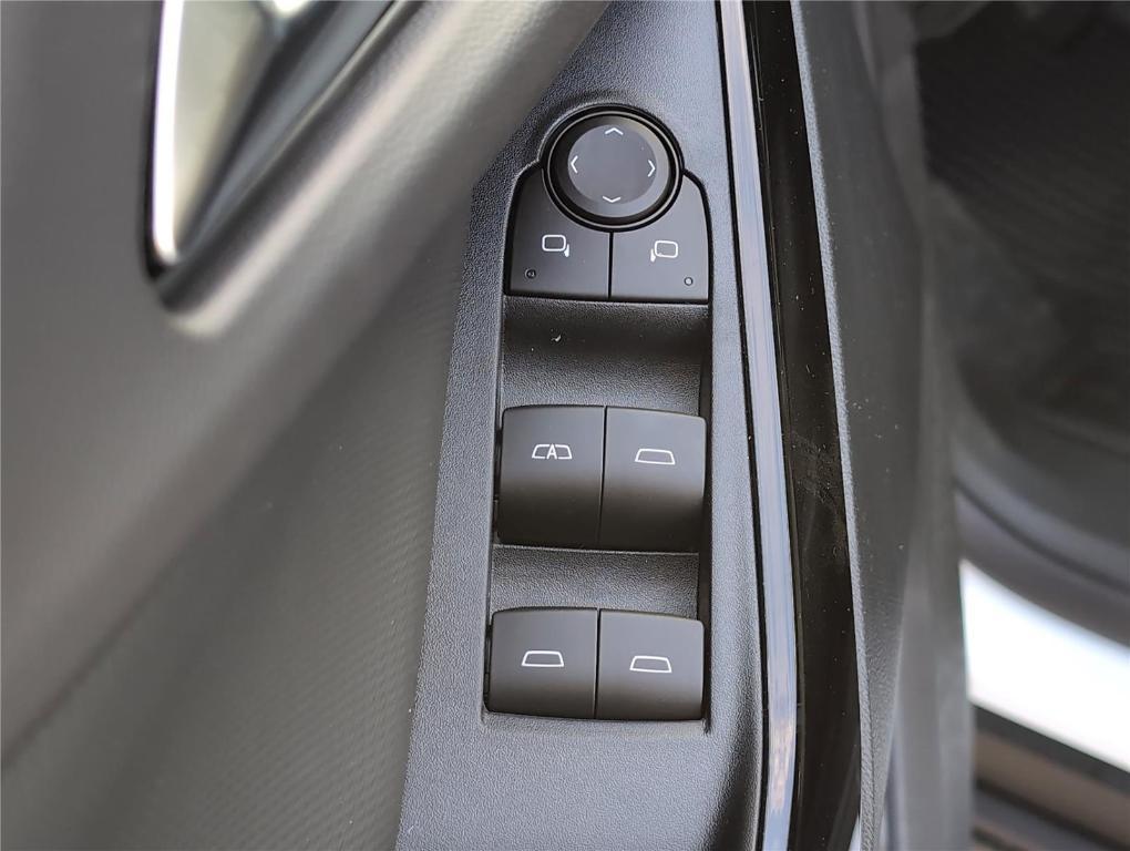 new 2026 Chevrolet Equinox car, priced at $27,613