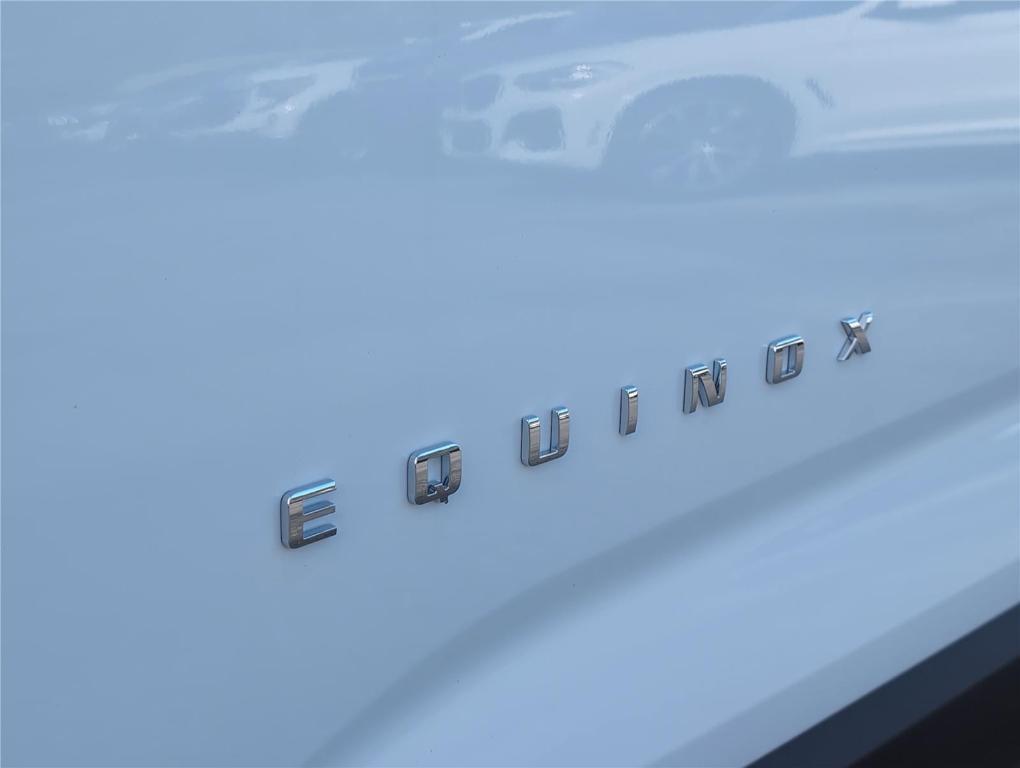 new 2026 Chevrolet Equinox car, priced at $27,613