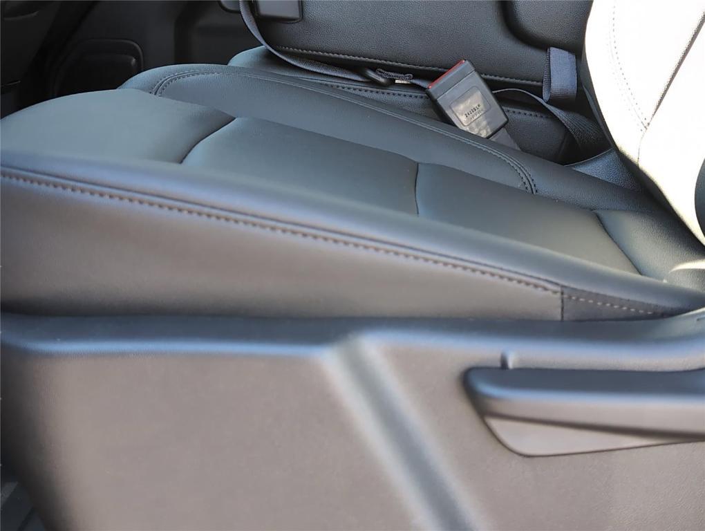 new 2026 GMC Sierra 1500 car, priced at $39,568